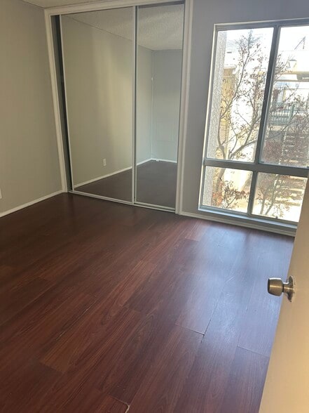 Building Photo - 20134 Leadwell St