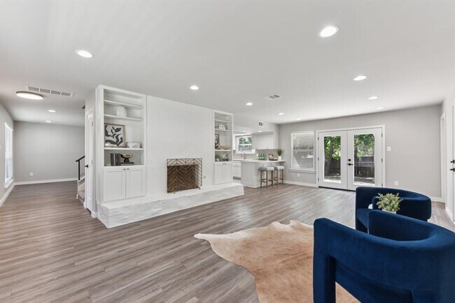 Primary Photo - 2011 Malvern Hill Dr