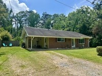Building Photo - PRE-LEASING NOW! *PET FRIENDLY*