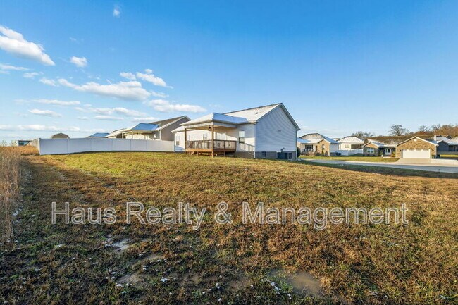 Building Photo - 207 Bedford Ct