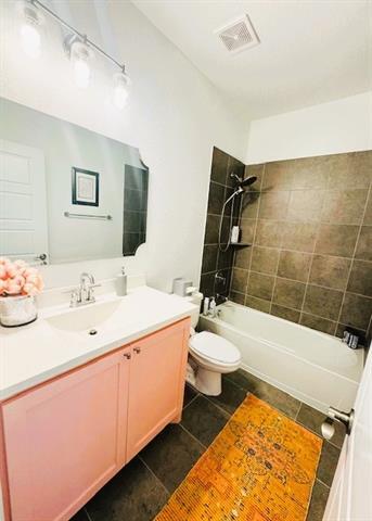 Building Photo - 2201 Sandlin Dr