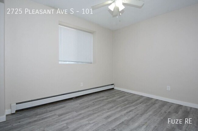 Building Photo - 2725 Pleasant Ave