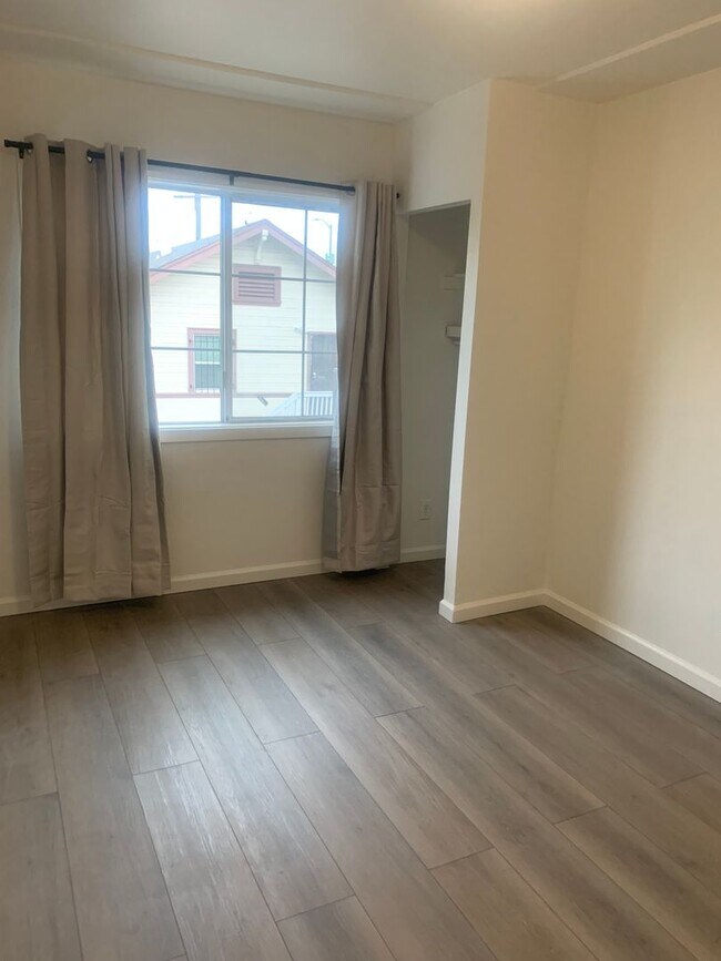 Building Photo - Your New Home Is Ready — Spacious, Stylish, and Fully Upgraded!”