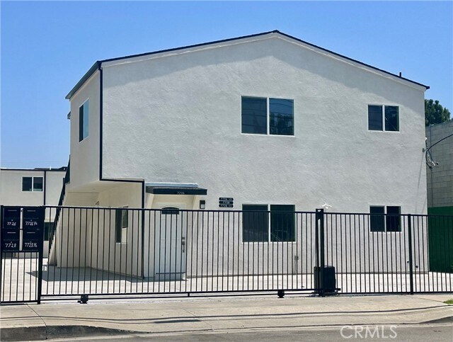 Primary Photo - 7726 Laurel Canyon Blvd