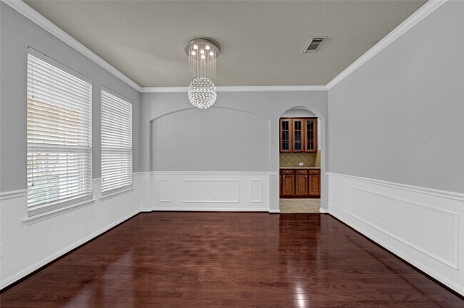 Building Photo - 7303 Lennox Woods