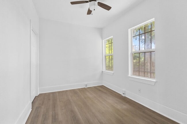 Building Photo - 843 Culebra Rd