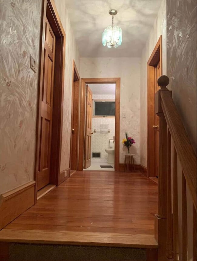 Building Photo - 784 Broadway