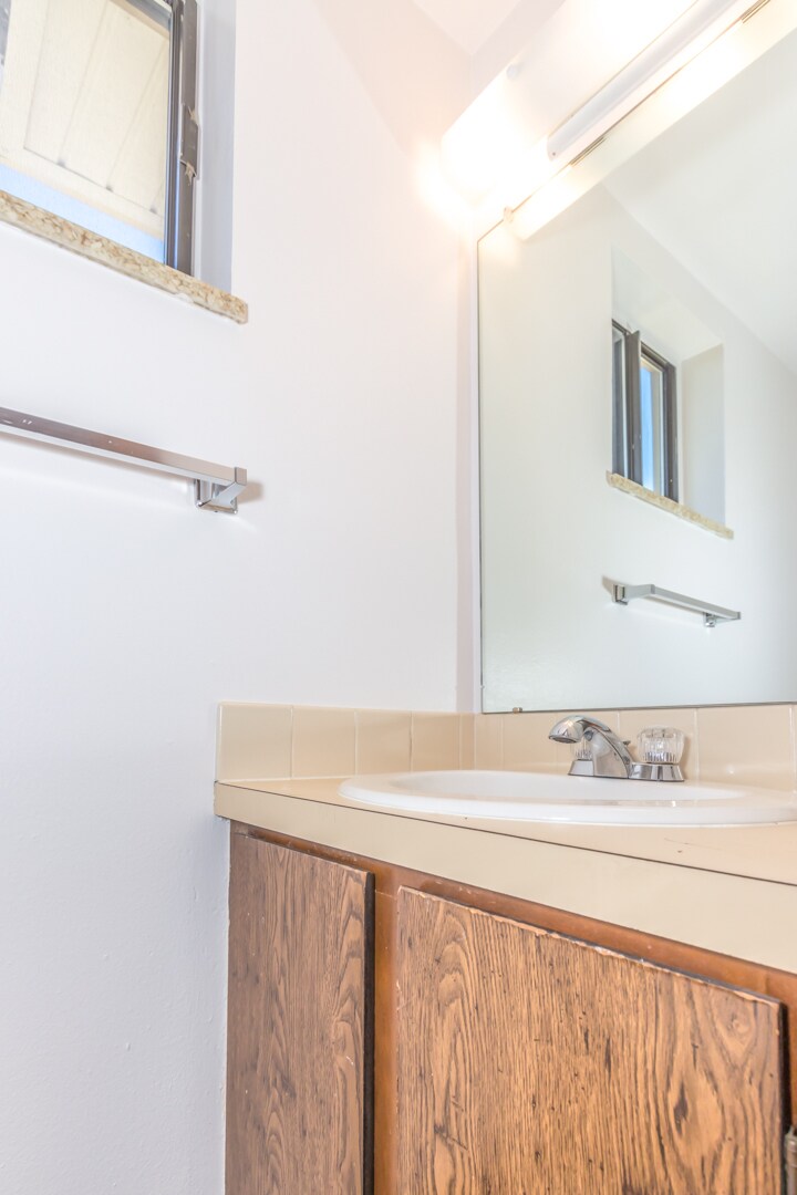 Bathroom - Downstairs - 4482 North Grant Avenue