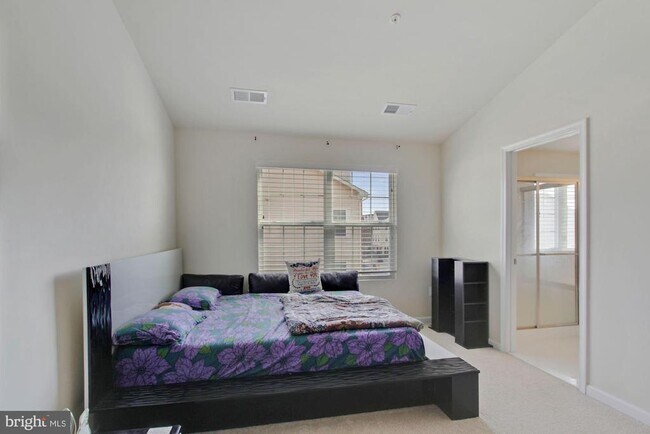 Building Photo - 8570 Crooked Tree Ln