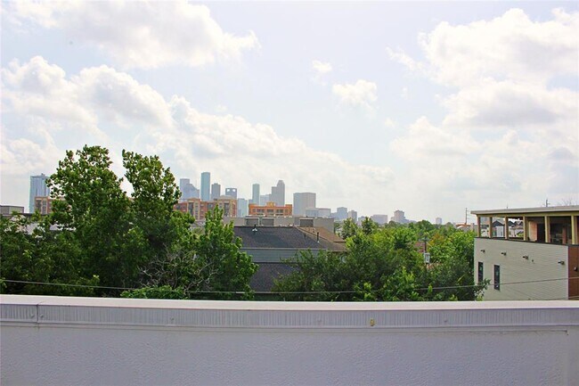 Building Photo - 1504 Hazel St