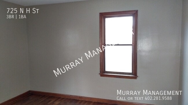 Building Photo - 725 N H St