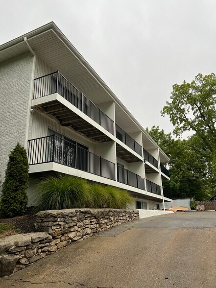 Building Photo - 4515 Jefferson St