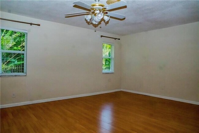 Building Photo - 1701 SW 75th Terrace