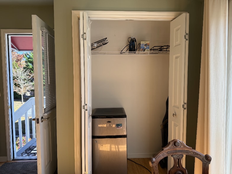 Building Photo - 282 Snyder Rd