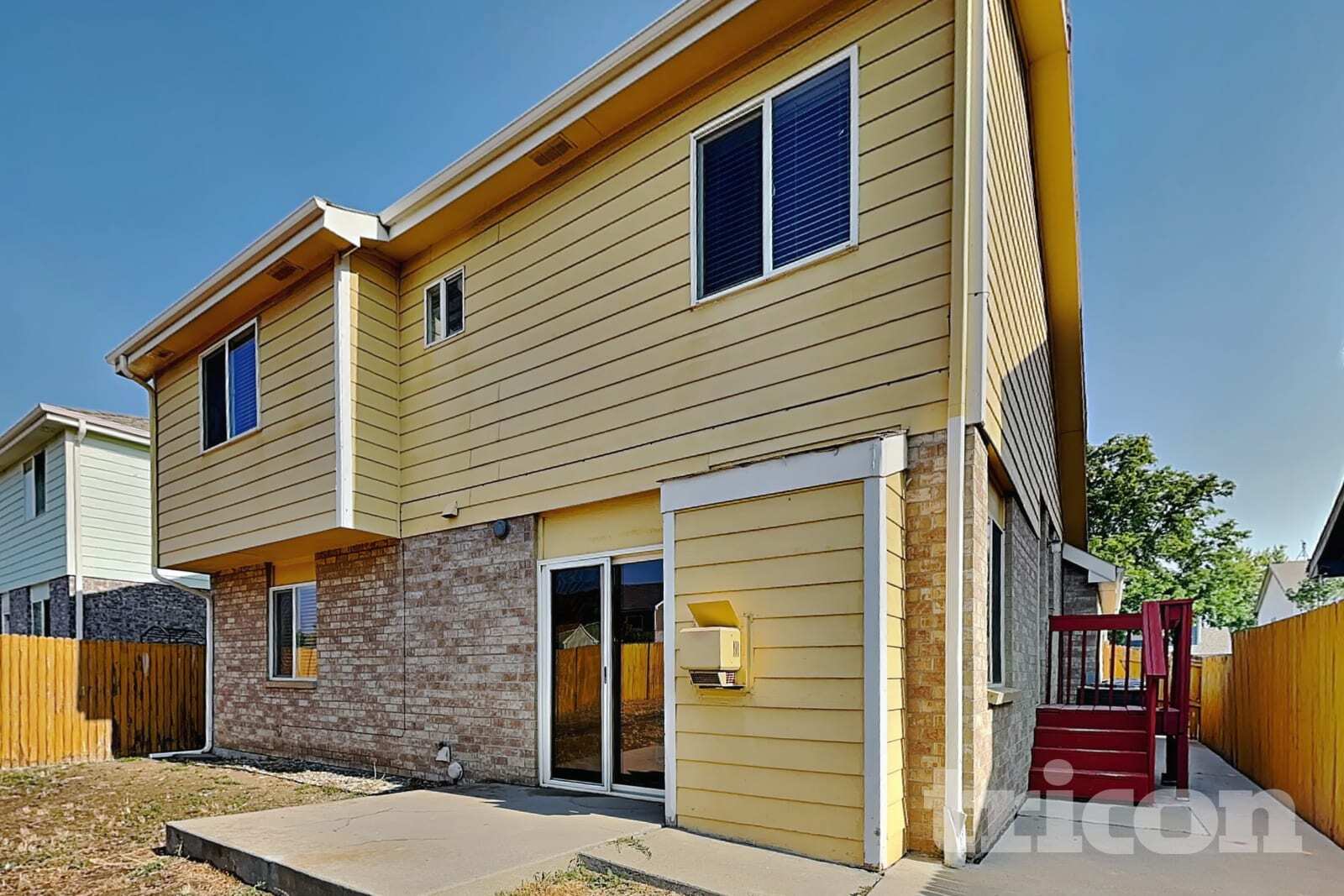 Building Photo - 446 W 116th Pl