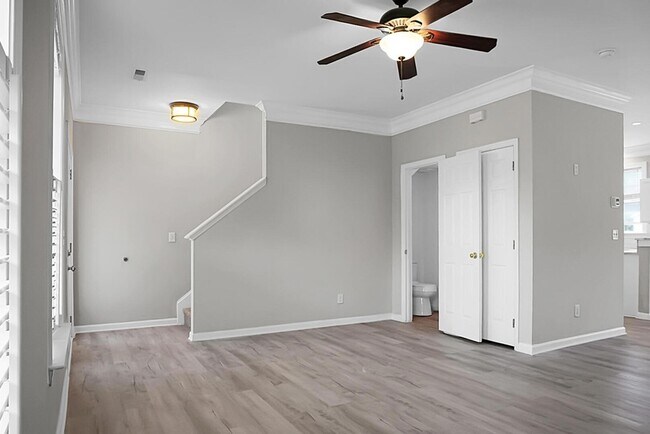 Building Photo - 209 Killarney Trail