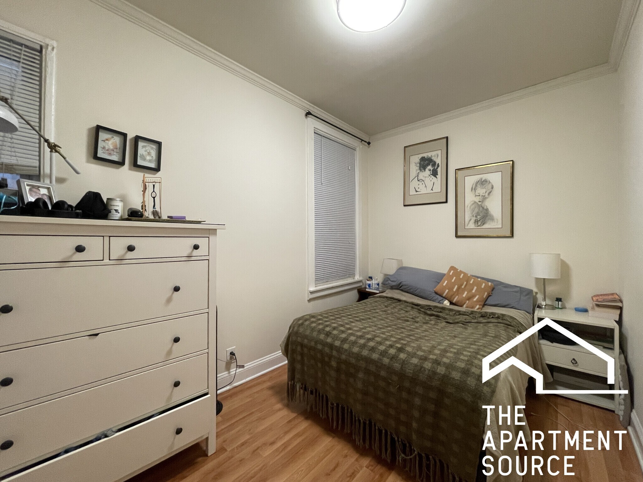 Building Photo - 3052 W George St