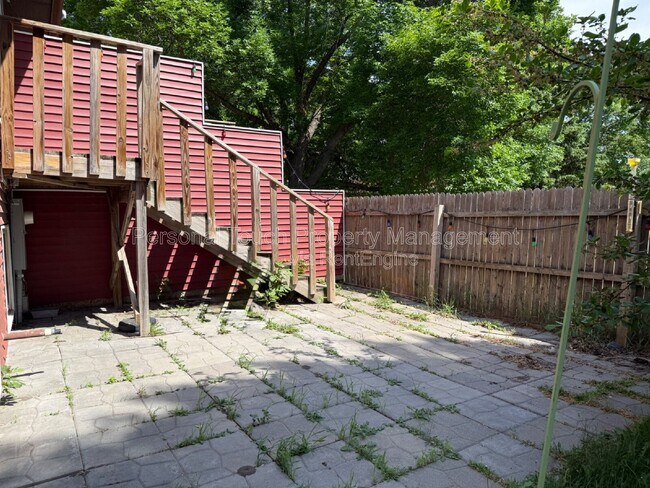 Building Photo - 2119 2nd Ave E