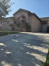 Building Photo - 3929 Anastasia Ln