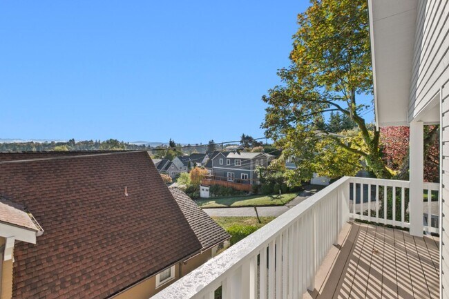 Building Photo - 3Bd/2.5Ba Seattle House