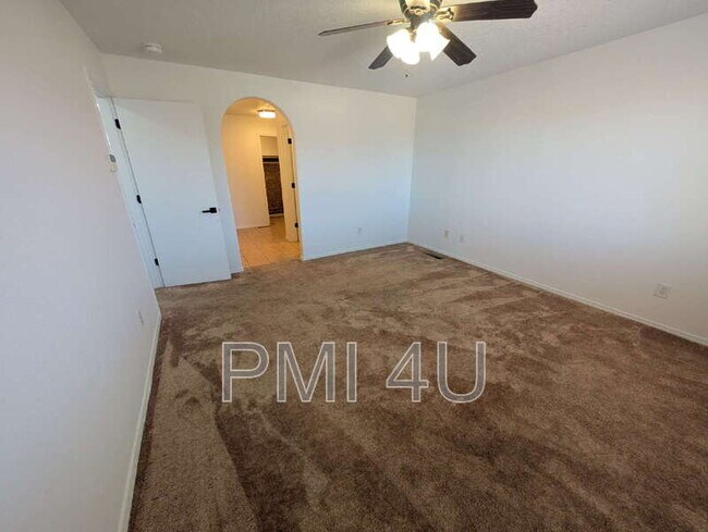 Building Photo - 7105 Casa Elena Dr NE