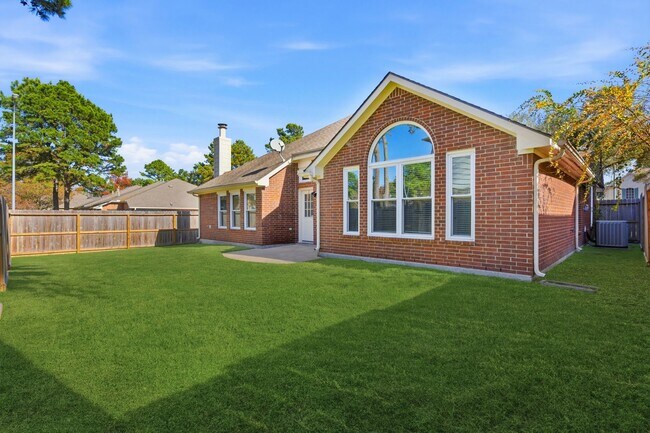 Building Photo - 7215 Bristol Ridge Dr