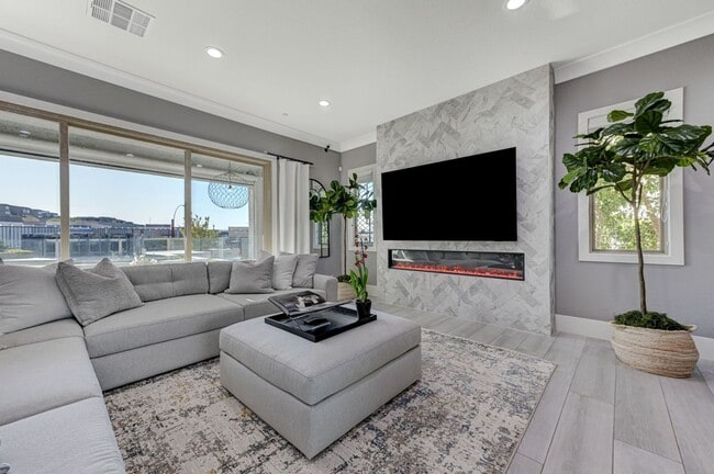 Building Photo - Distinctive Fully Furnished Estate in The Canyons!