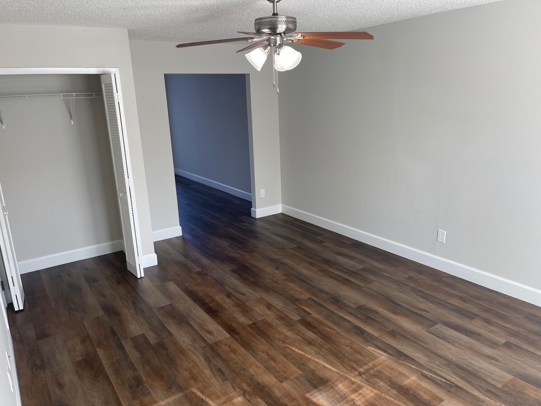 Living Room - 610 Casa Park Court O