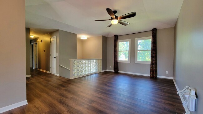 Building Photo - Josephine (Millard Highlands South)