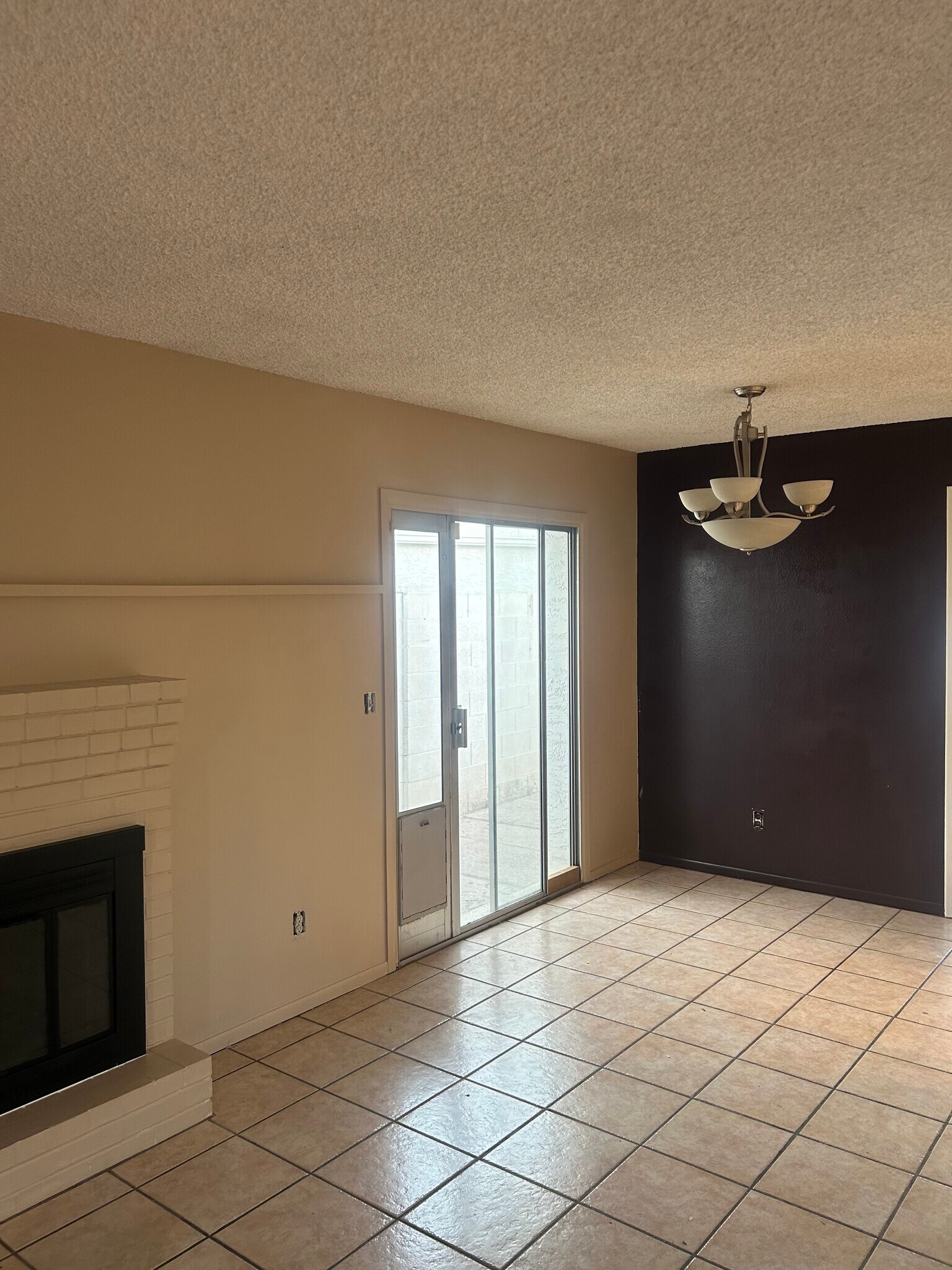 Building Photo - 726 E Villa Rita Dr