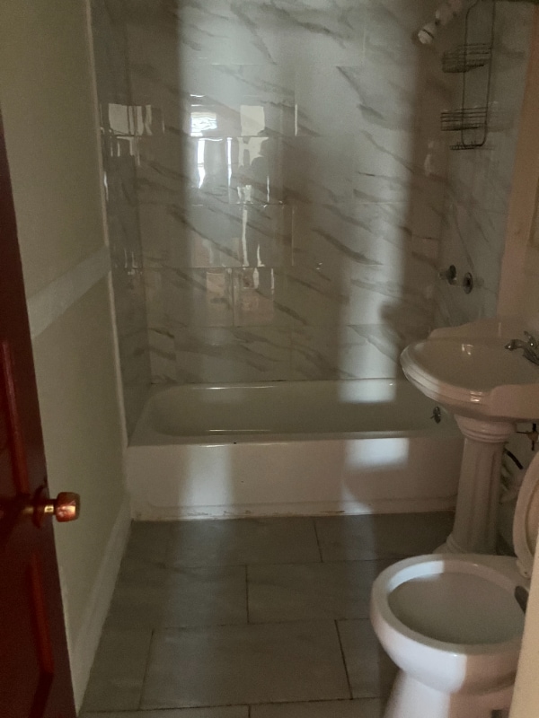 Building Photo - 109 Barker St