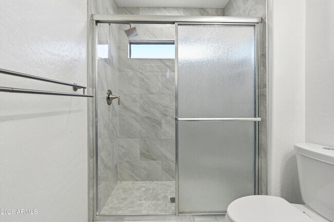 Building Photo - 7527 S 13th Pl
