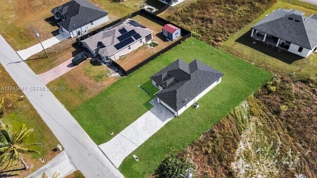 Building Photo - 3210 10th St SW