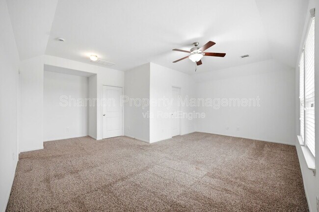 Building Photo - 10322 Urban Oak Trl