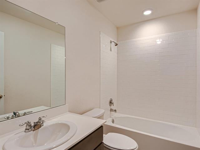 Building Photo - 2310 Hankinson Ln