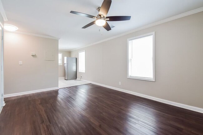 Building Photo - 401 Angier Ave NE