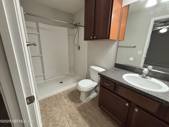 Building Photo - 196 Leese Dr