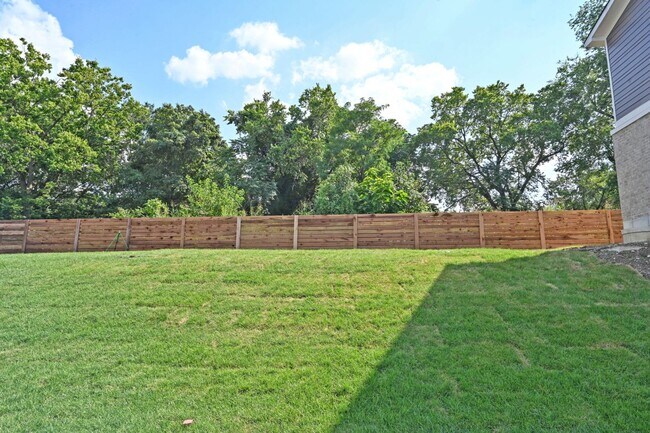 Building Photo - 3 Bed, 3.5 Bath - Modern, sleek & steps from Wasson Way!