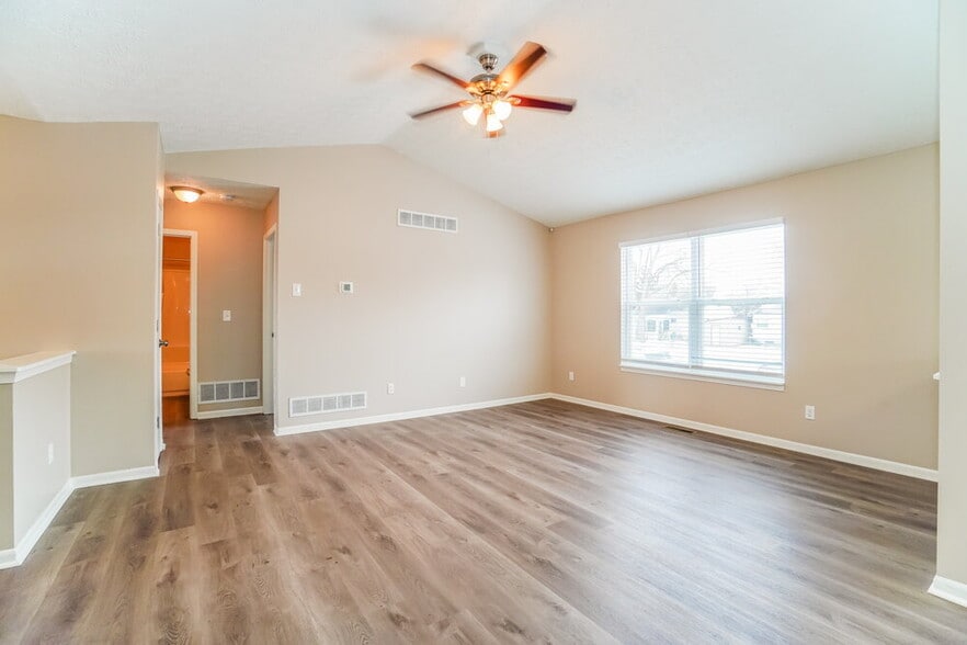 Building Photo - 4196 Salem Dr