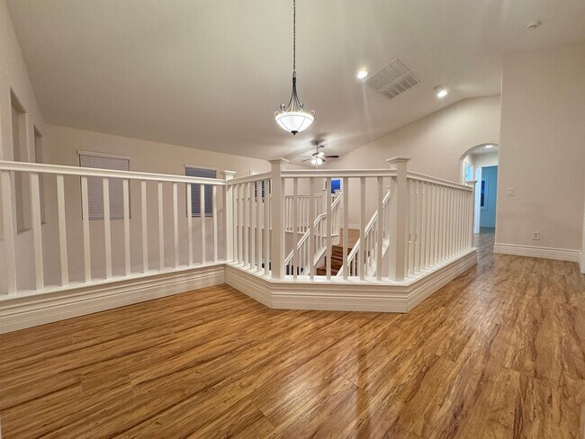 Building Photo - LUXURY LIVING • GOLF COURSE VIEW • GUARD-GATED COMMUNITY