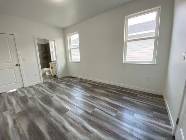 Building Photo - Nearly new 2 bedroom with garage