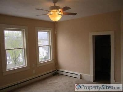 Building Photo - 1432 Greenbrier Ave SE