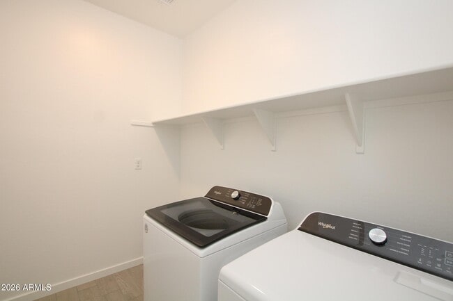 Building Photo - 5816 N 202nd Ln