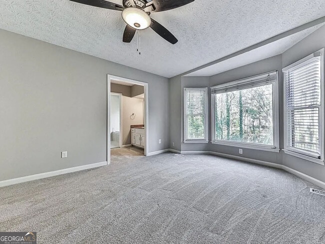 Building Photo - 2189 Chartwell Dr