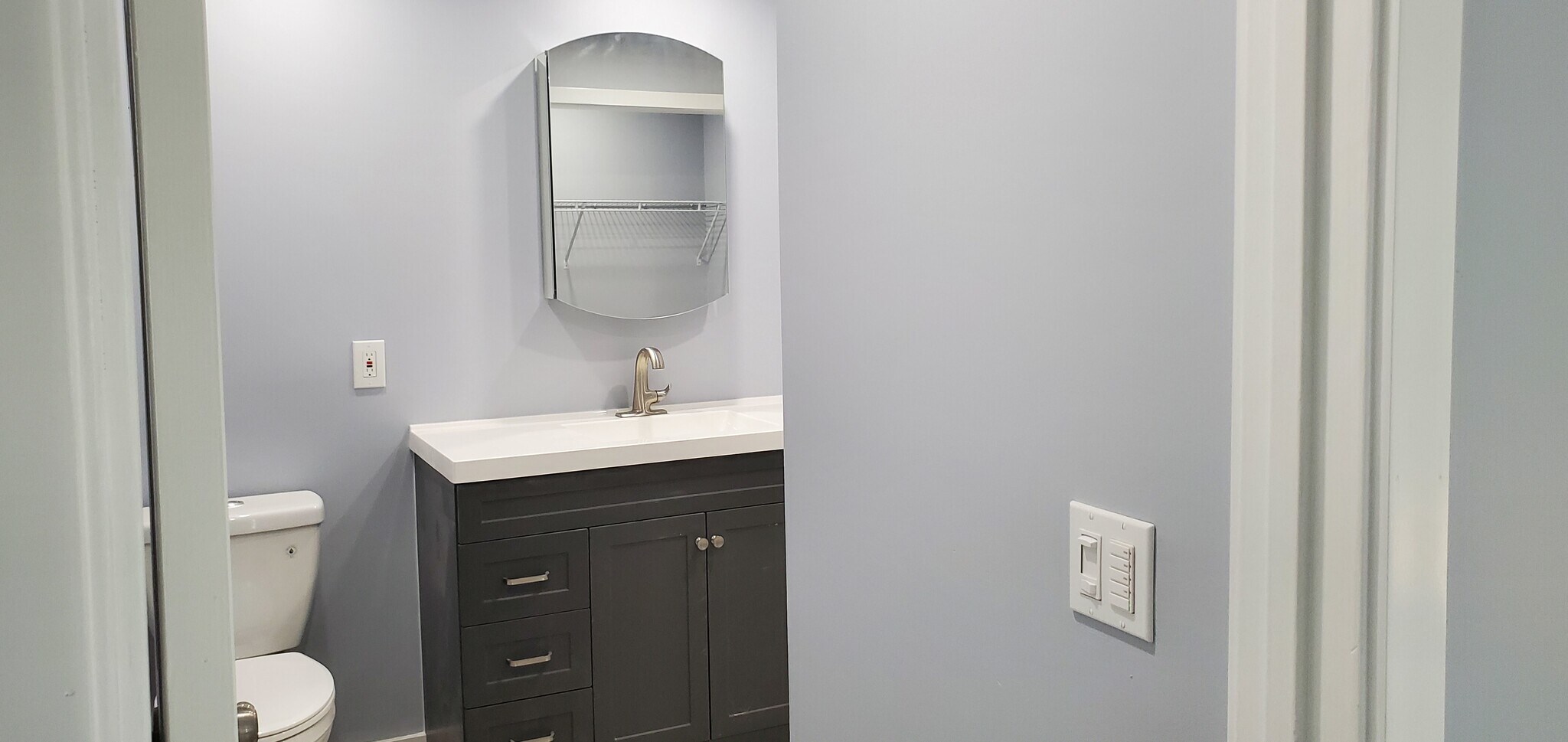 bathroom 2 - 2014 US Route 3