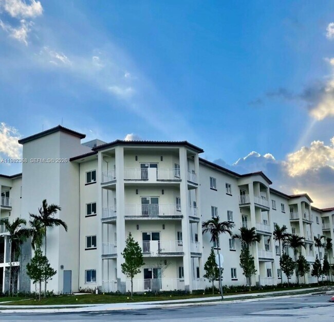 Building Photo - 10950 NW 82nd St