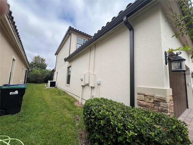 Building Photo - 10459 Stapeley Dr