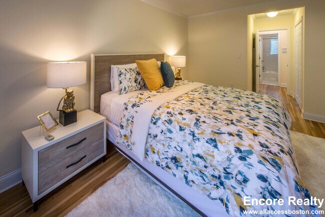 Building Photo - 70 St Paul St