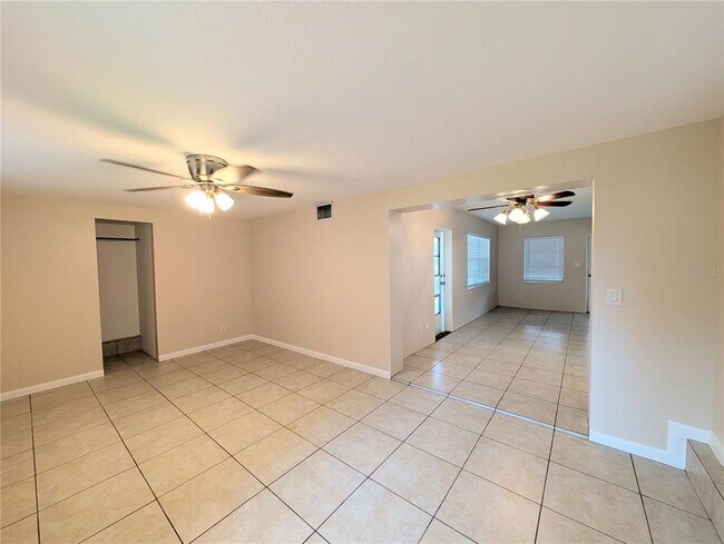 Building Photo - 1708 Bayshore Gardens Pkwy