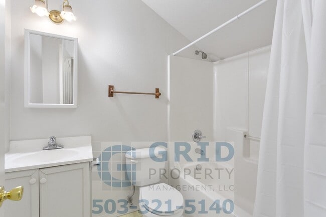 Building Photo - GPM397 - SE 62nd Ave (T1)